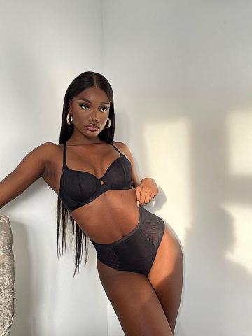 Карина Реал фото 2